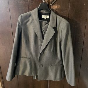 LeSuit pantsuit size 18